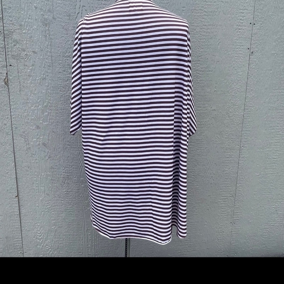 Cardigan - Picture 2 of 4